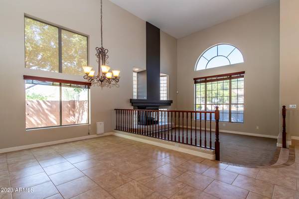 Chandler, AZ 85249,1609 E CANYON Way