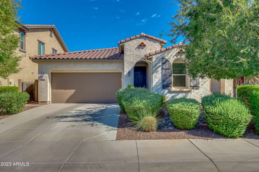 9922 W LOUISE Drive, Peoria, AZ 85383