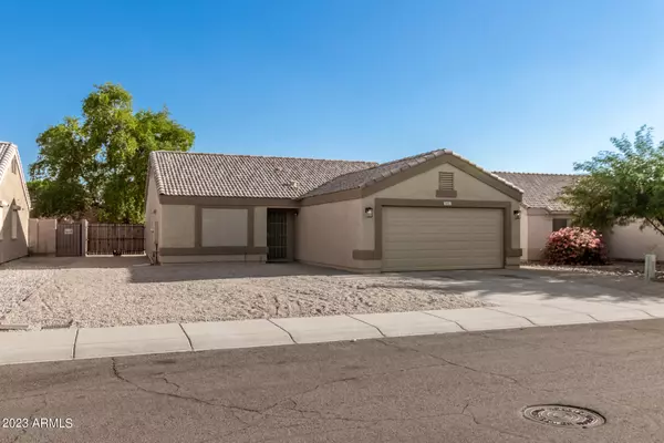 Apache Junction, AZ 85120,2043 S Thunderbird Drive