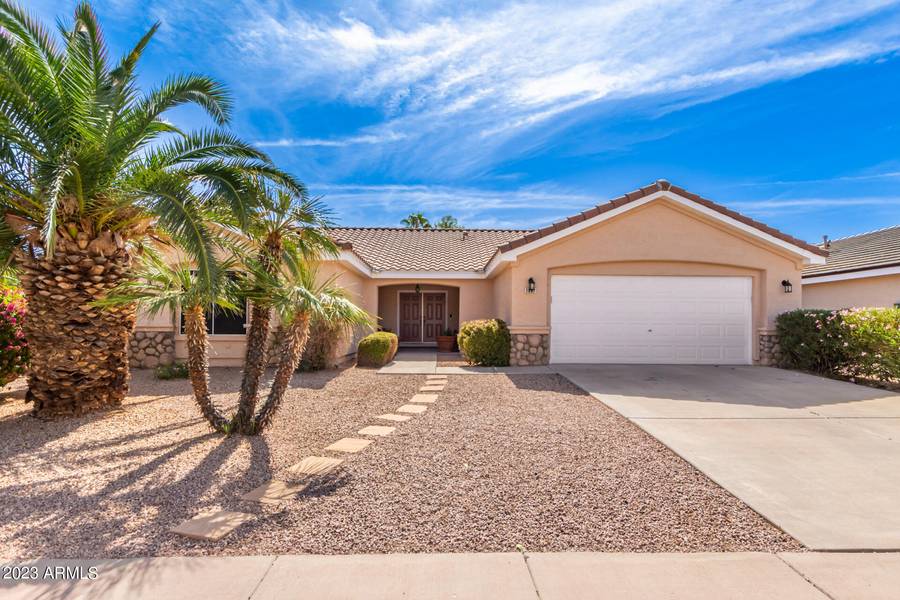 1061 W COOLEY Drive, Gilbert, AZ 85233