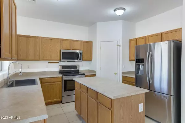 San Tan Valley, AZ 85144,2544 W JASPER BUTTE Drive