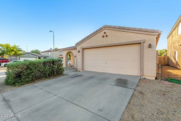 Tolleson, AZ 85353,2652 S 84TH Glen