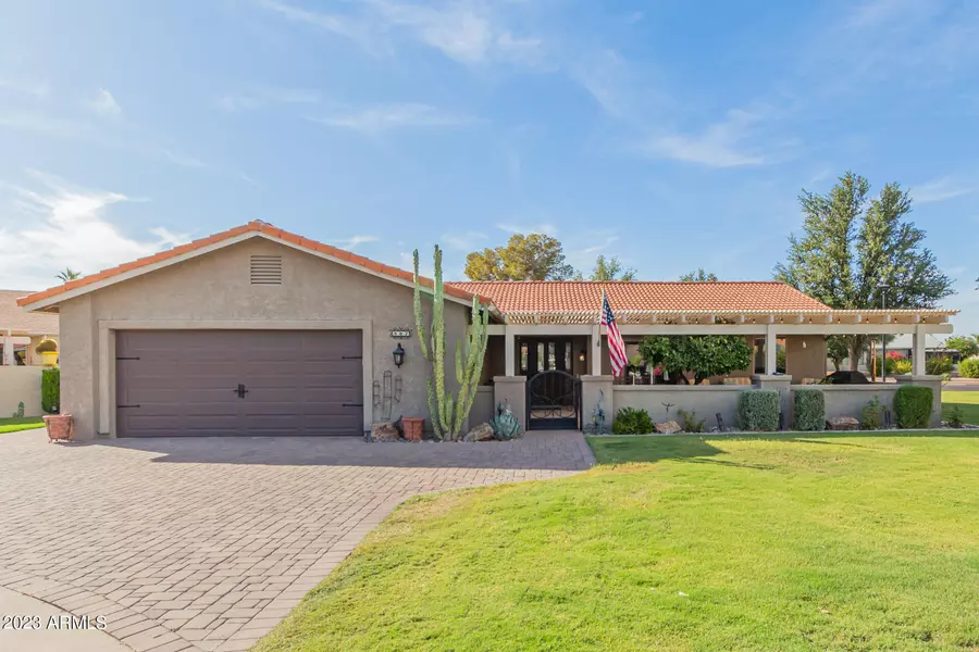 587 LEISURE WORLD --, Mesa, AZ 85206