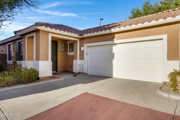 Gilbert, AZ 85296,881 S PORTER Street