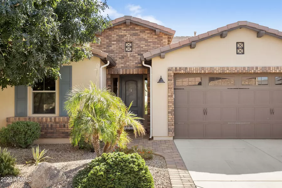 1647 E COPPER Hollow, San Tan Valley, AZ 85140