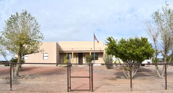 21332 W Old Paint Road, Wittmann, AZ 85361