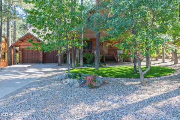 Pinetop, AZ 85935,8829 Country Club Drive