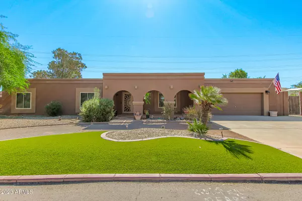 Glendale, AZ 85310,5241 W WHISPERING WIND Drive