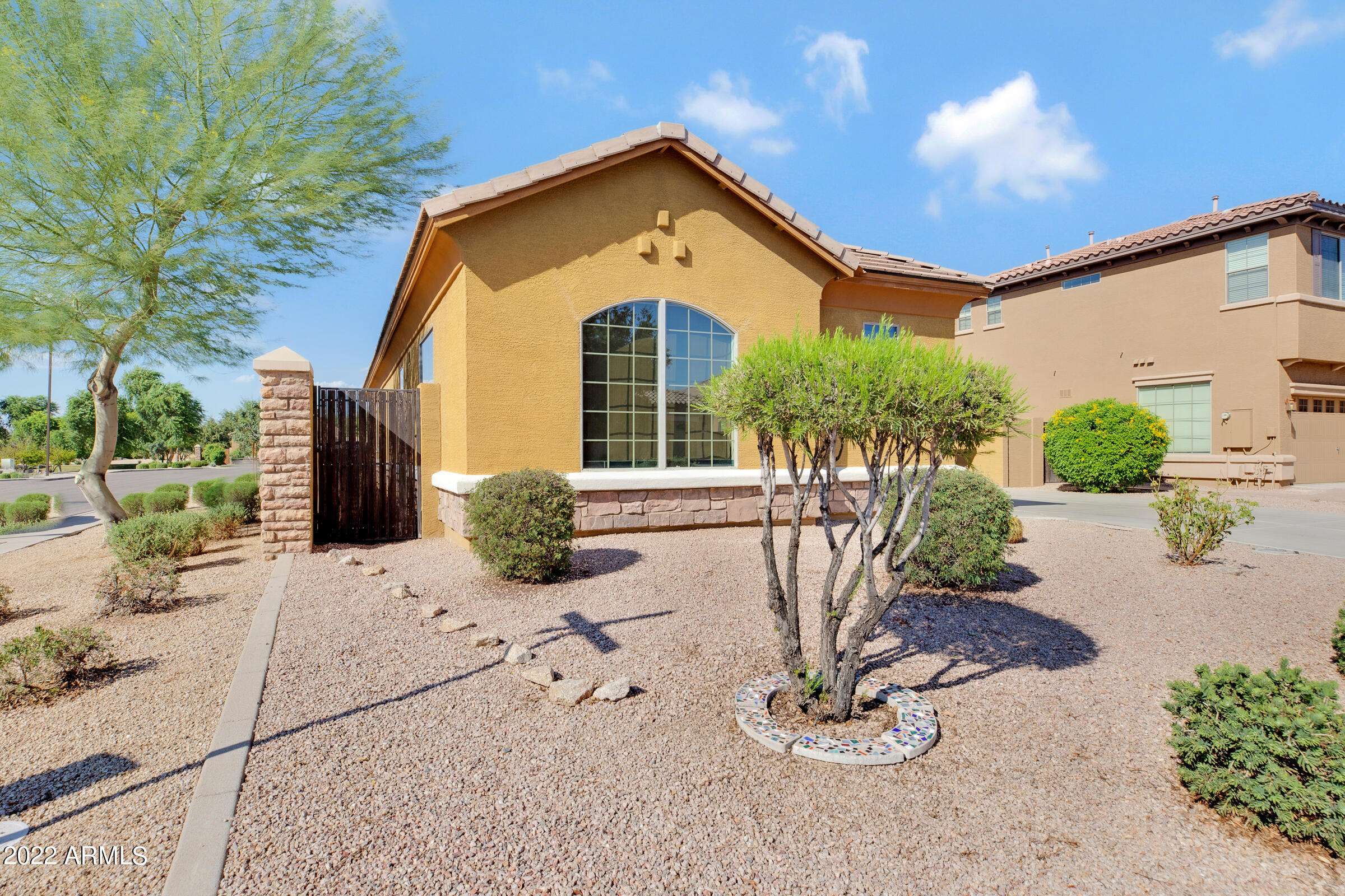 2968 E PALMDALE Lane, Gilbert, AZ 85298