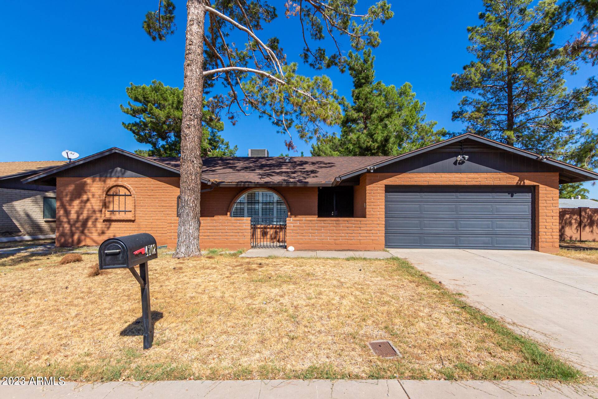 4702 W VOGEL Avenue, Glendale, AZ 85302
