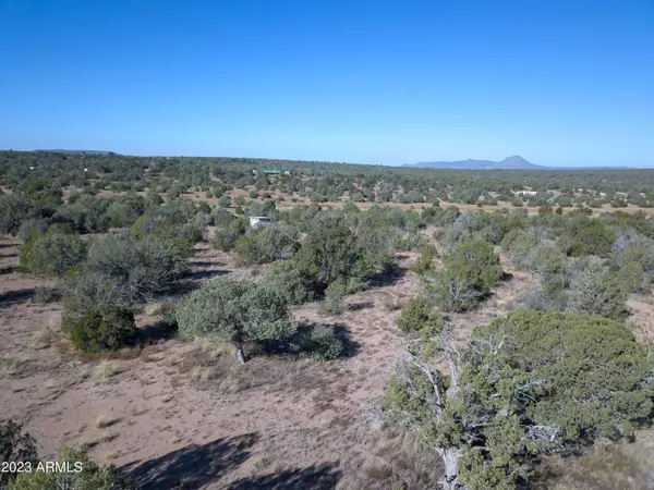 13 Cattle Drive #13, Ash Fork, AZ 86320