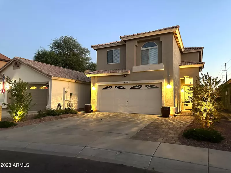 3207 E KRISTAL Way, Phoenix, AZ 85050