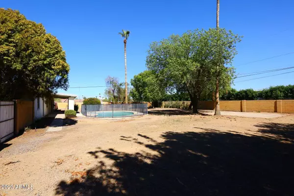 Paradise Valley, AZ 85253,10439 N 64TH Street