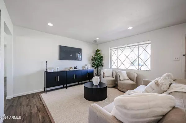 Scottsdale, AZ 85257,6819 E Latham Street