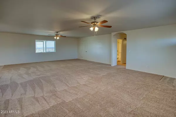 Taylor, AZ 85939,1290 W FARMHOUSE Drive