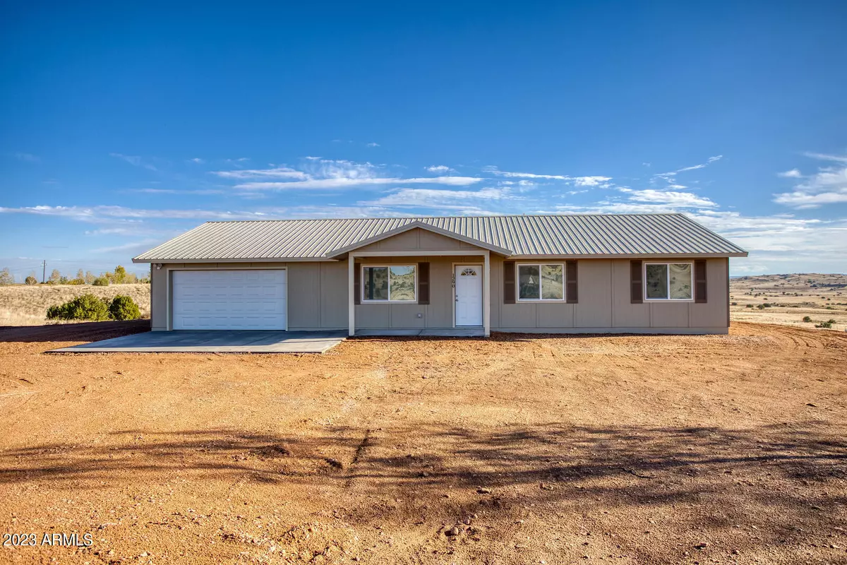 Taylor, AZ 85939,1290 W FARMHOUSE Drive