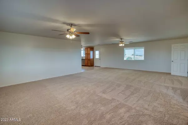 Taylor, AZ 85939,1290 W FARMHOUSE Drive