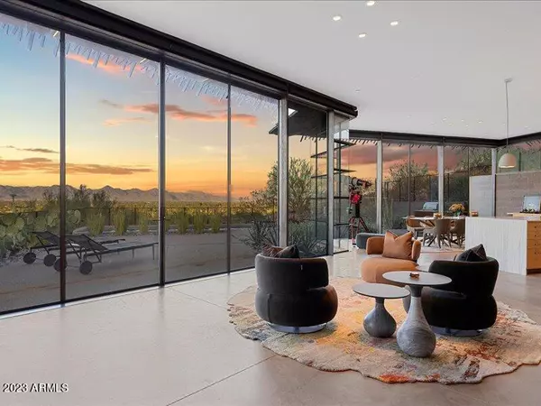 Paradise Valley, AZ 85253,4796 E CHARLES Drive