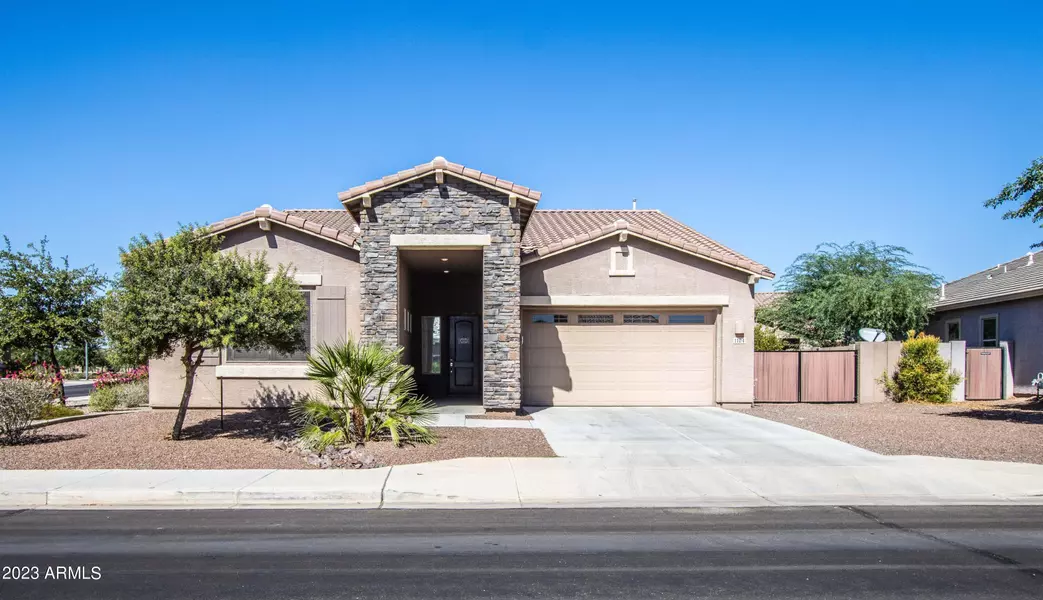 1104 E Tekoa Avenue, Gilbert, AZ 85298