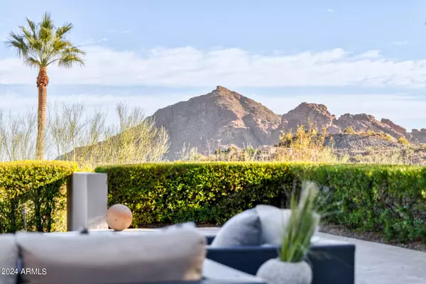 Paradise Valley, AZ 85253,7347 N Red Ledge Drive