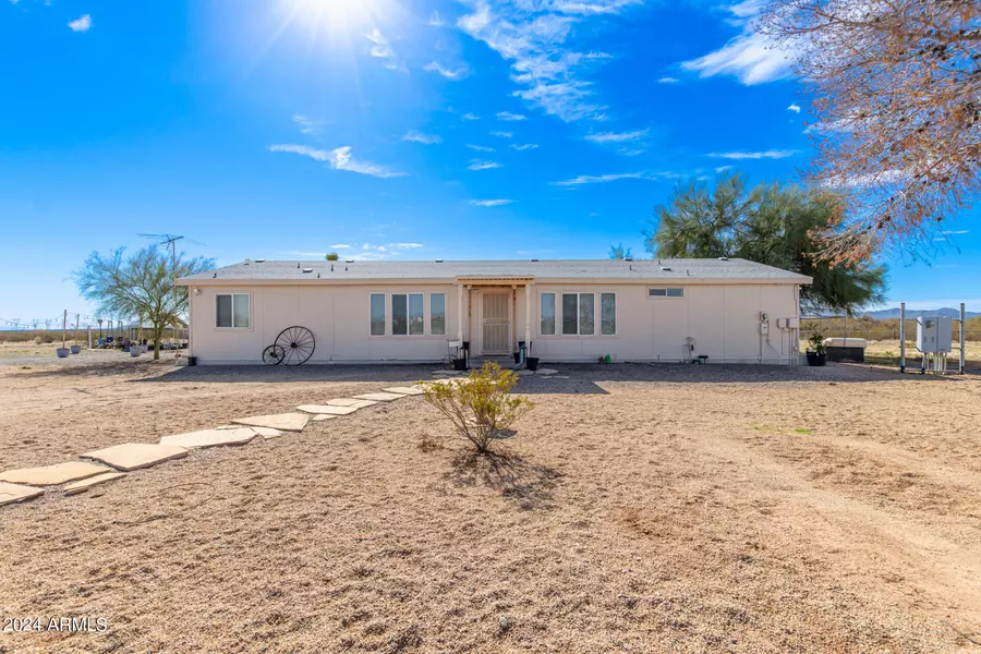 22050 W ADOBE Road, Surprise, AZ 85387