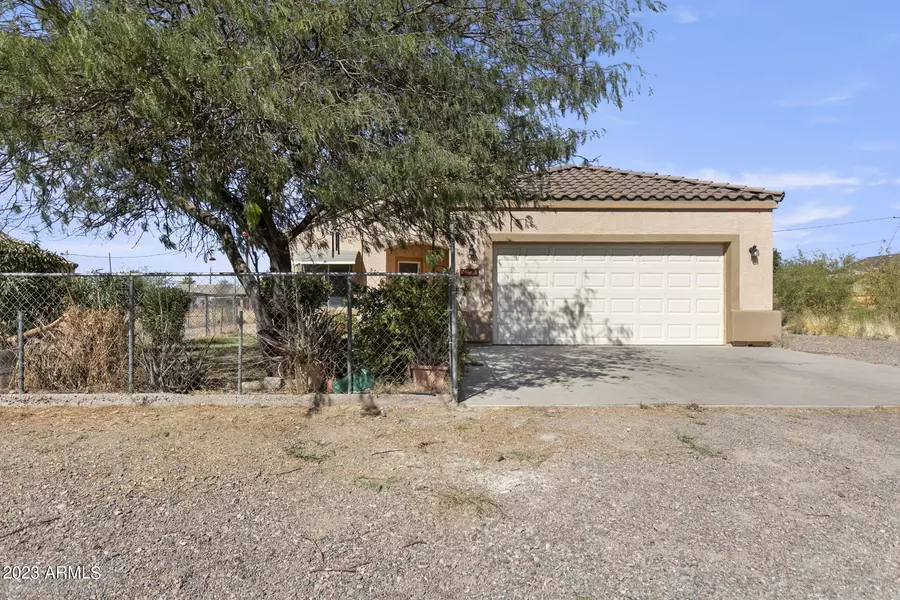 5730 E SHADOW Lane, San Tan Valley, AZ 85140