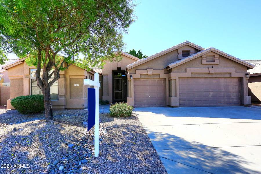 731 W MERRILL Avenue, Gilbert, AZ 85233