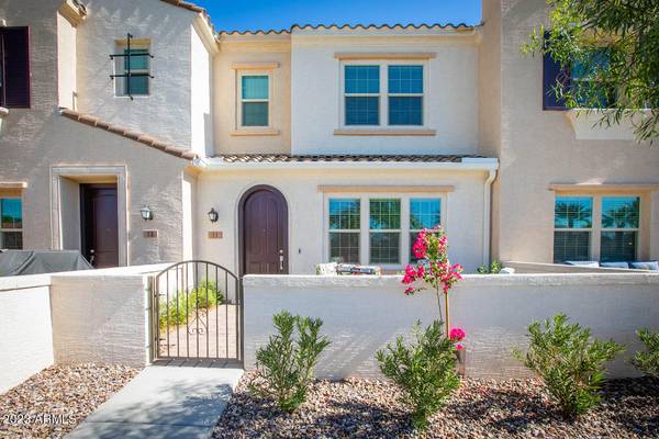 Chandler, AZ 85248,4077 S SABRINA Drive #11