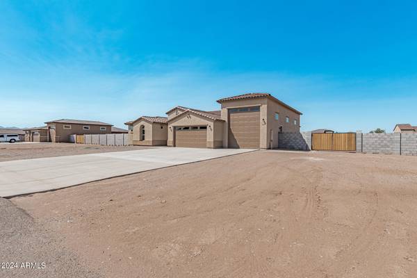 Wittmann, AZ 85361,29414 N 223RD Drive