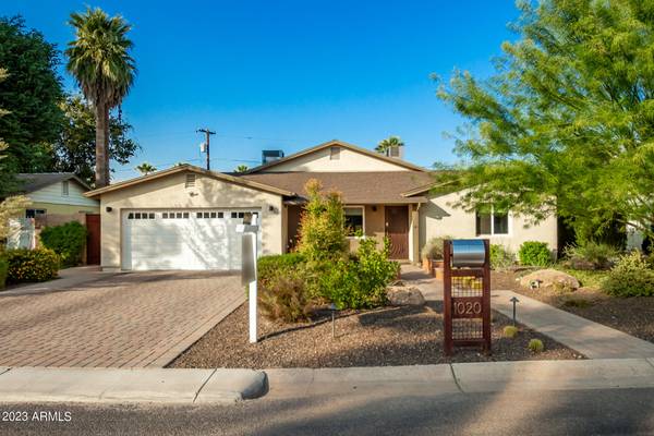 1020 E San Juan Avenue,  Phoenix,  AZ 85014