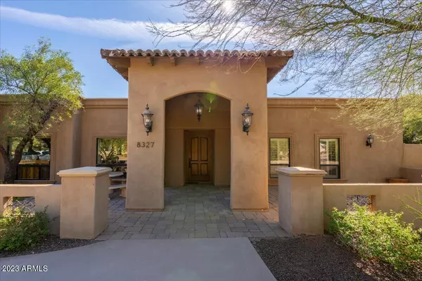 8327 E REDFIELD Road, Scottsdale, AZ 85260