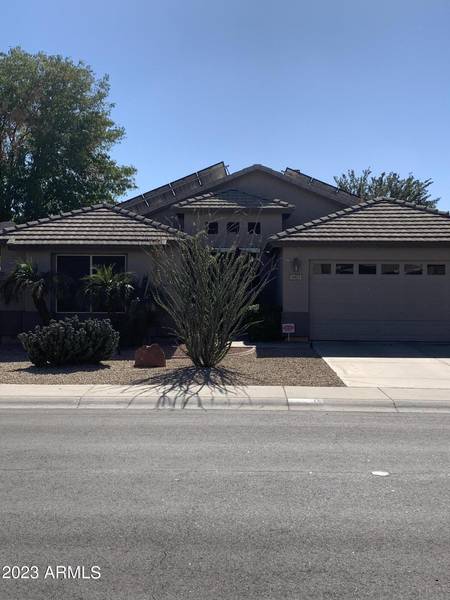 8413 W LAUREL Lane, Peoria, AZ 85345