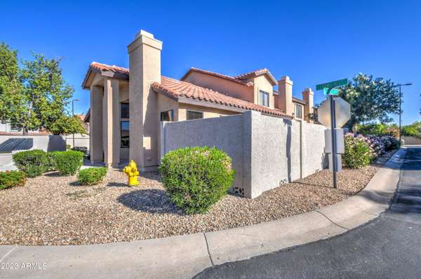 Gilbert, AZ 85233,613 S CROWS NEST Drive