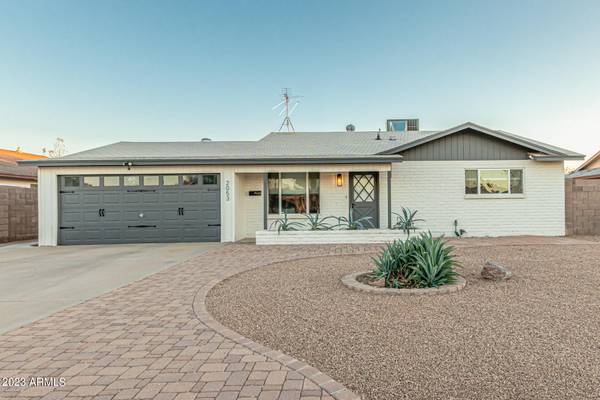 2053 E ELLIS Drive, Tempe, AZ 85282