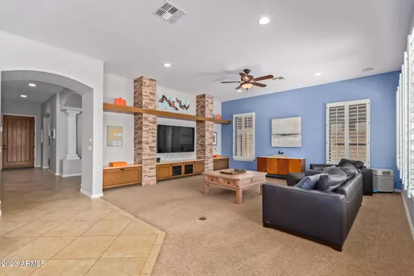 Chandler, AZ 85248,421 W HACKBERRY Drive