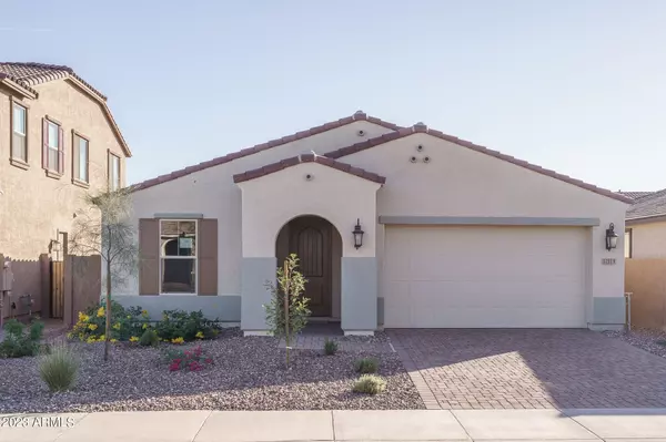 12113 W LUXTON Lane,  Avondale,  AZ 85323