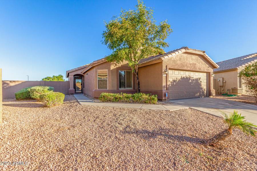 33731 N BARBARA Drive, San Tan Valley, AZ 85144