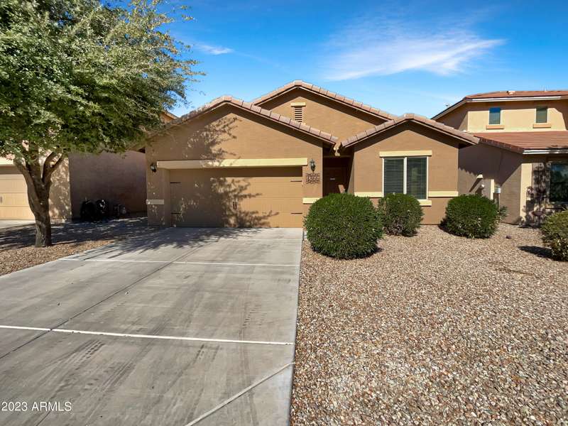 4366 W WHITE CANYON Road, San Tan Valley, AZ 85144