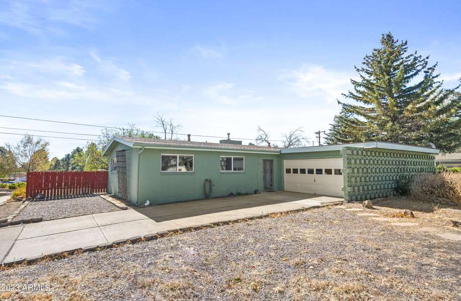 2315 E Lockett Road, Flagstaff, AZ 86004