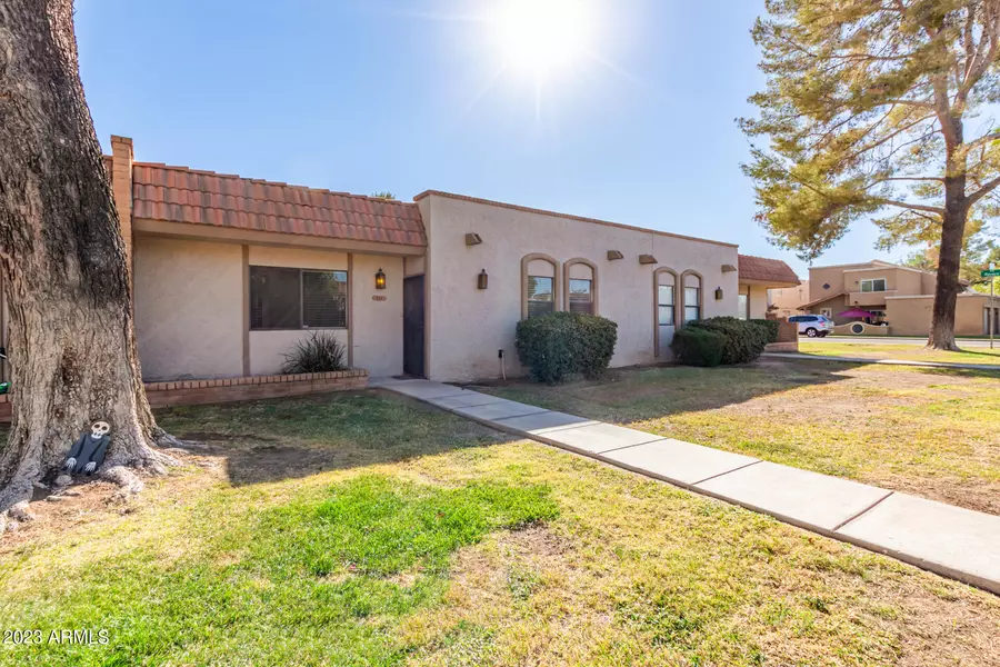 735 W 10TH Street, Mesa, AZ 85201