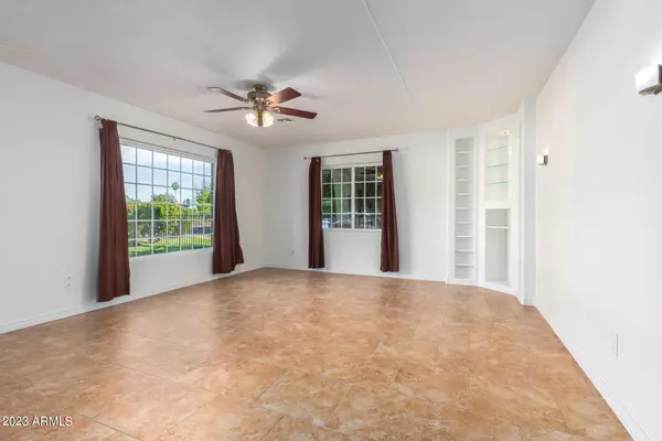 1027 E 3RD Avenue Mesa, AZ 85204