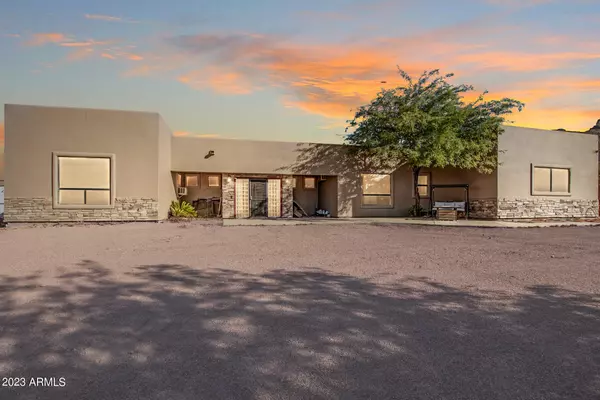 Apache Junction, AZ 85119,5232 E SUPERSTITION Boulevard