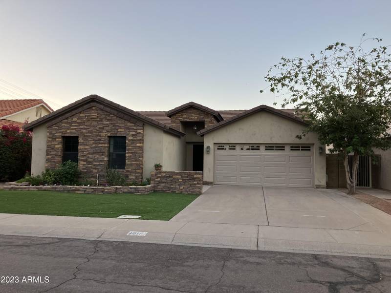 1917 E CORTEZ Drive, Gilbert, AZ 85234