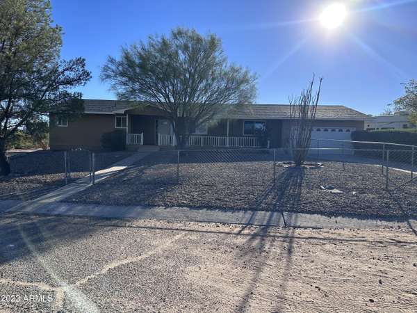 Benson, AZ 85602,490 E EL SOL Drive