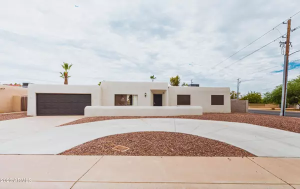 3045 W YUCCA Street, Phoenix, AZ 85029