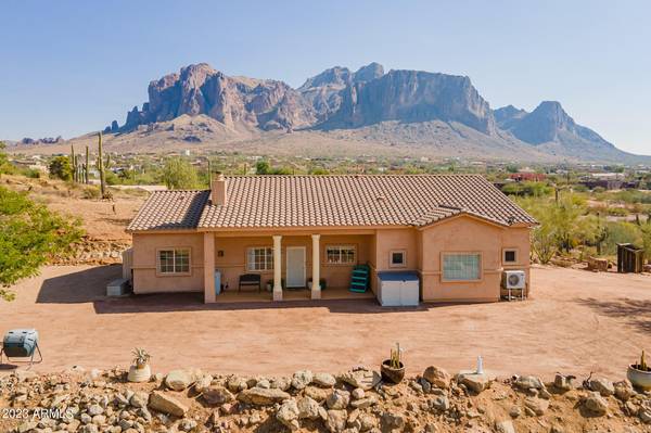 Apache Junction, AZ 85119,5124 E SINGLETREE Street