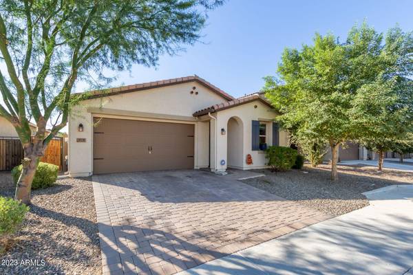 Glendale, AZ 85305,8539 W PEPPERTREE Lane