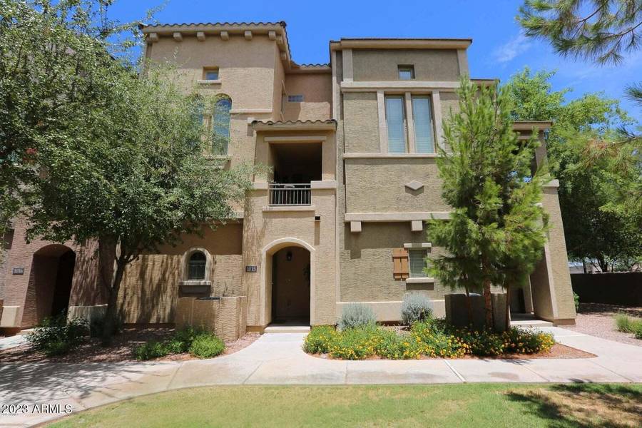 240 W JUNIPER Avenue #1015, Gilbert, AZ 85233