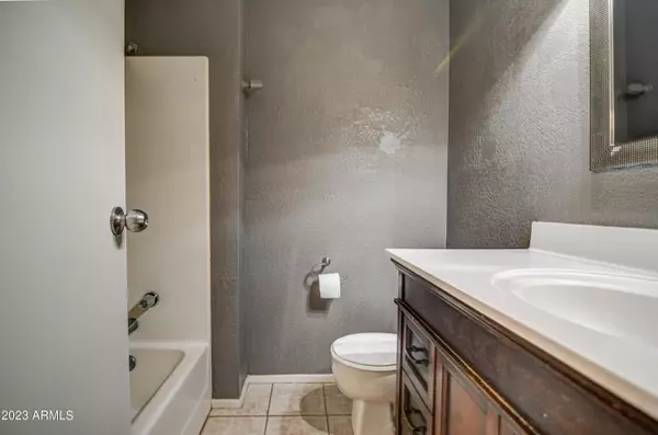 731 E MOBILE Lane,  Phoenix,  AZ 85040