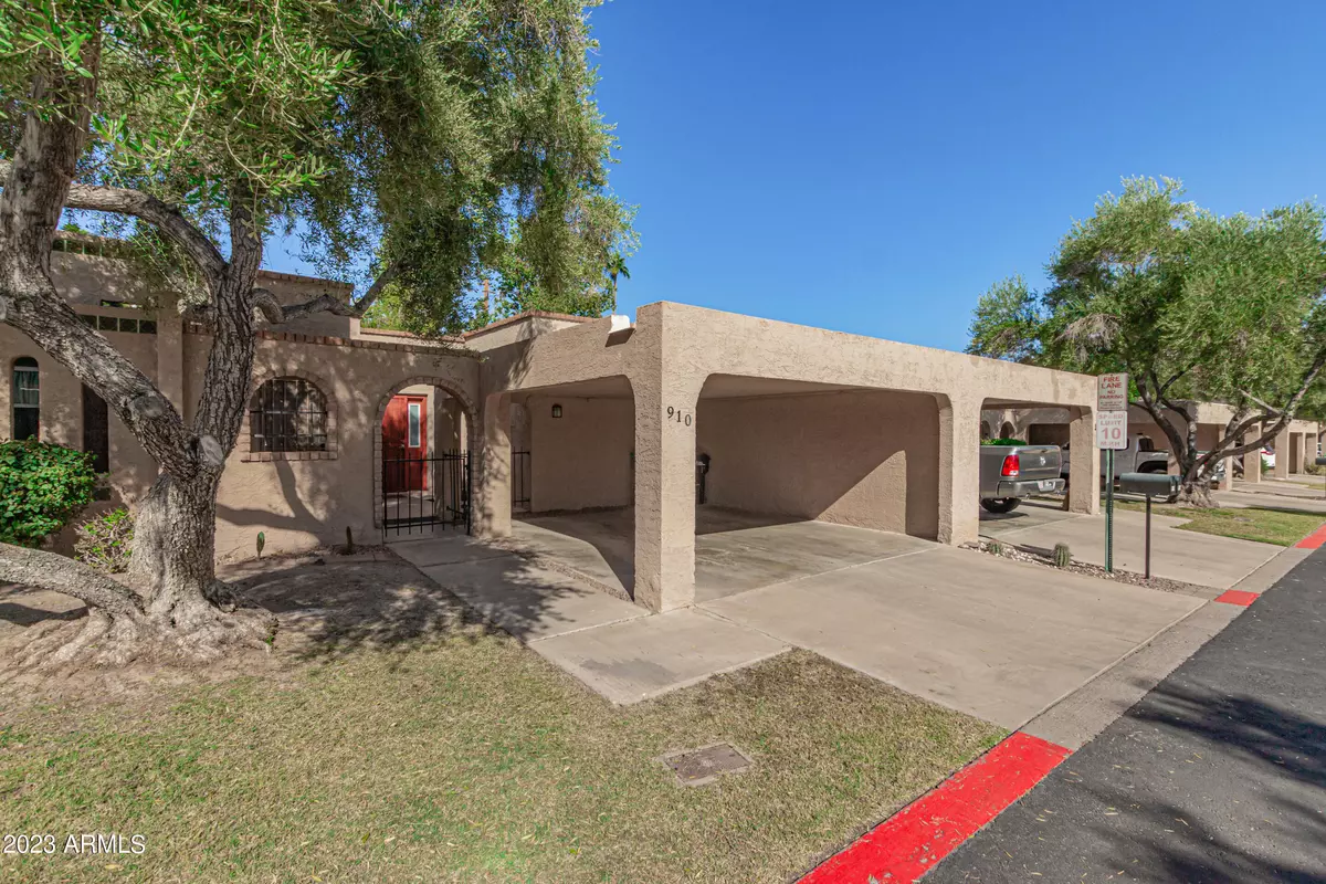 Phoenix, AZ 85020,910 E Cochise Drive